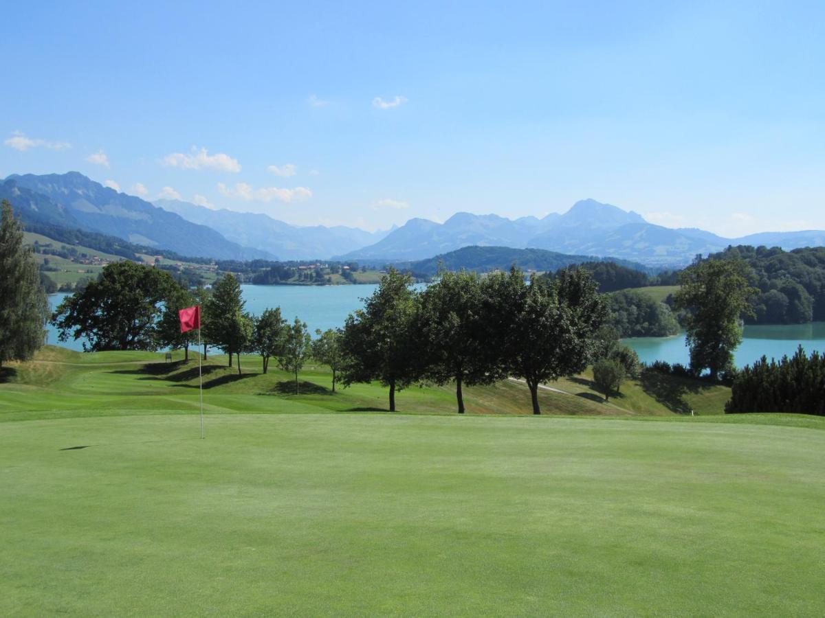 Golf De La Gruyere Hotel Pont-la-Ville Buitenkant foto